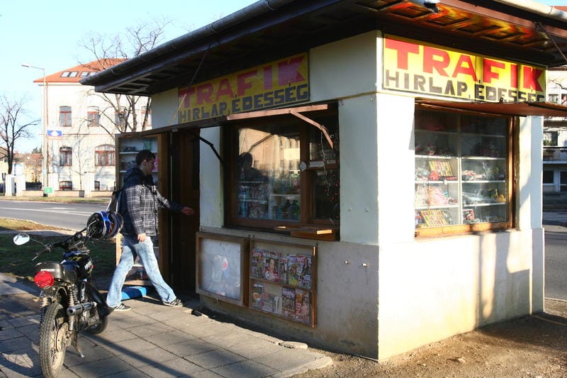 Trafiktörvény: 15 ezer munkahely szűnhet meg a kiskereskedelemben 