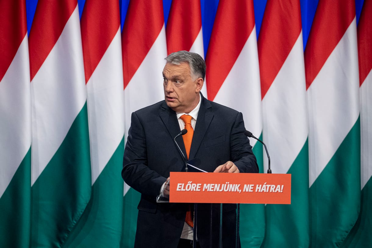 Csatába hívta képviselőit Orbán Balatonfüreden
