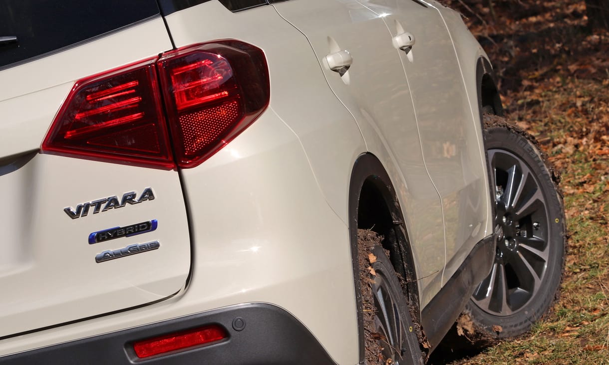 Árat emelt a Suzuki, már a 13 millió forintot súrolja a Vitara listaára