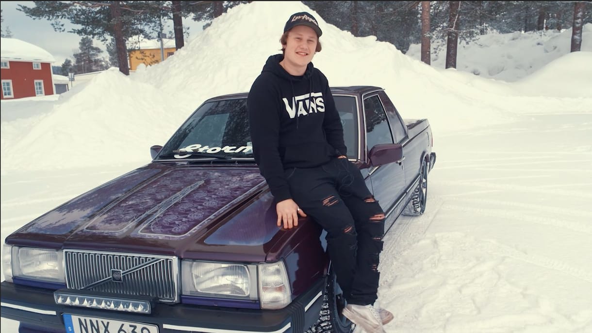 Még nem vagy 18, de már volán mögé ülnél? Vezess traktort!