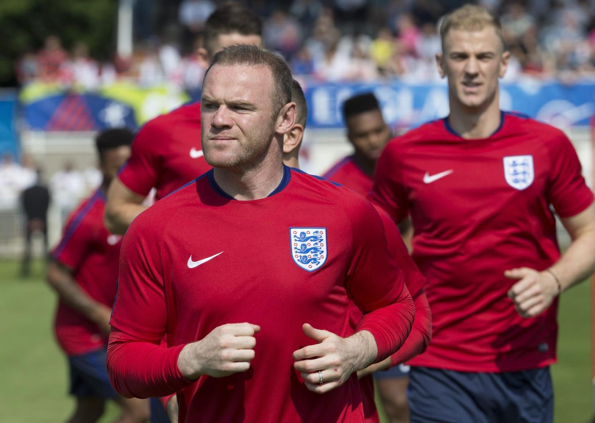Így kért nyugalmat az angol szurkolóktól Rooney és Hodgson - videó