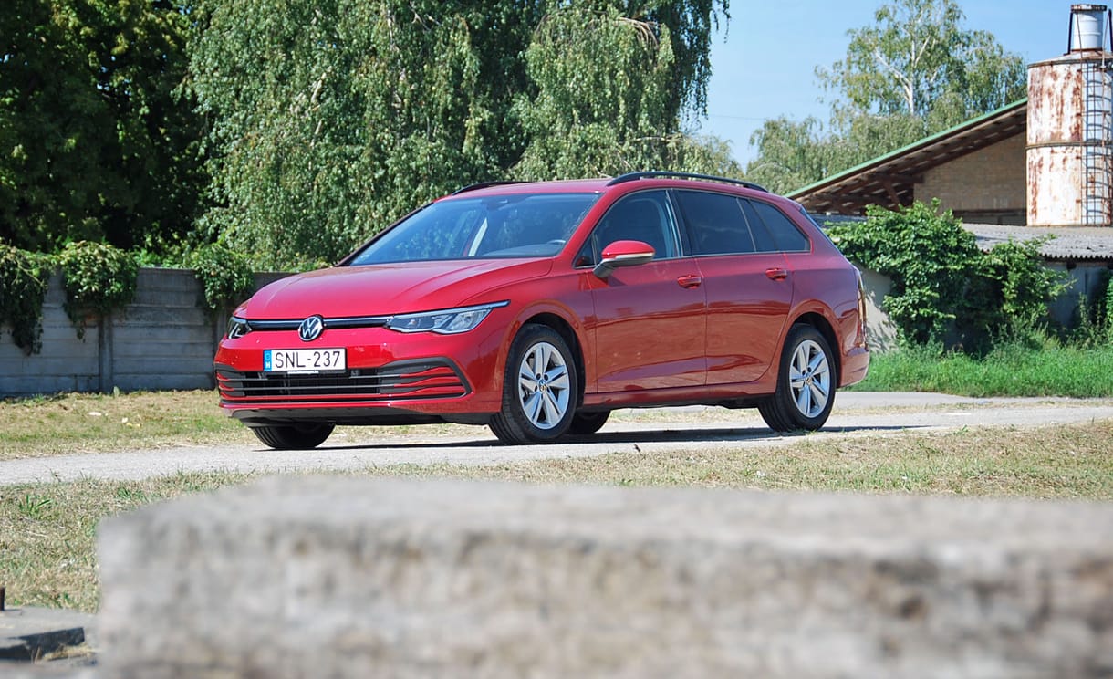 Volkswagen Golf Variant eTSI-teszt: annyit eszik, mint egy dízel