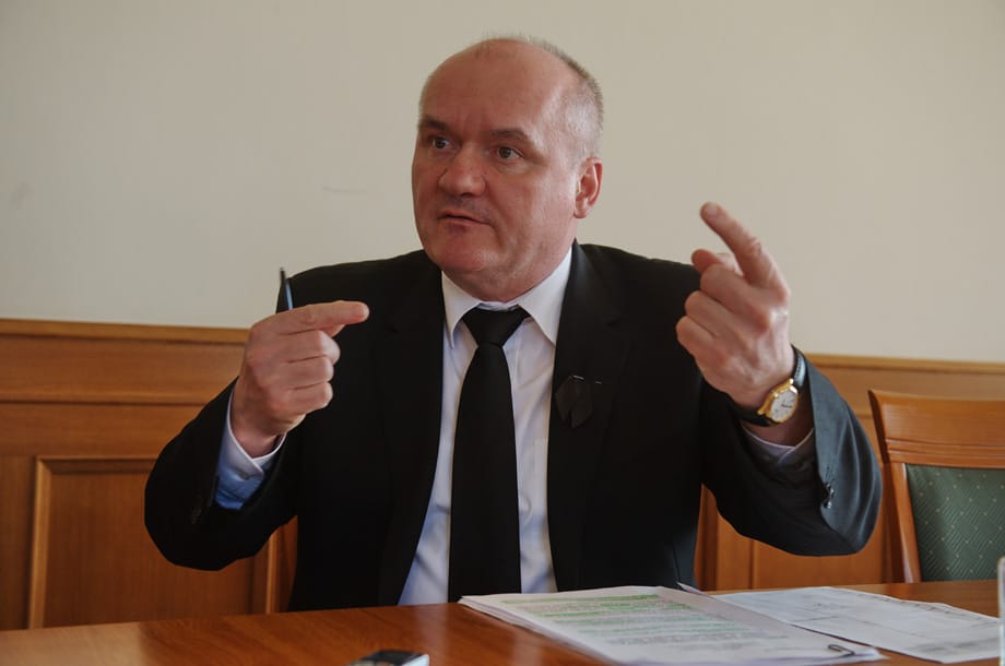 A közszolgálat rangjának emelkedéséről beszélt Hende Csaba 