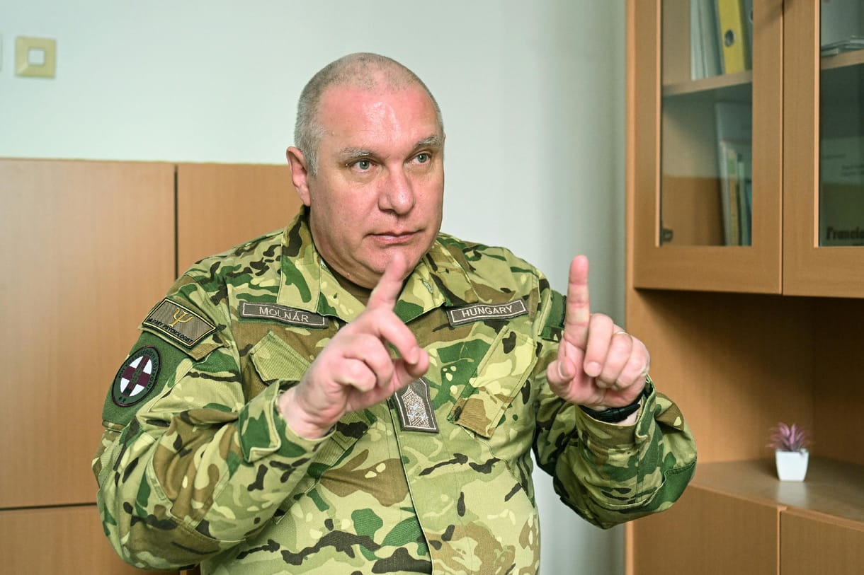 Molnár László András katonapszichológus: Több katona lesz öngyilkos a harcok után, mint ahányan elesnek