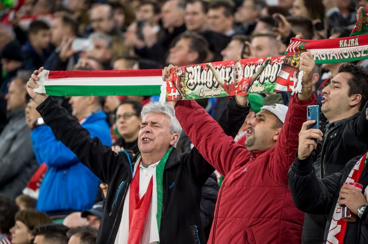 A trianoni évfordulóig kellett várni, hogy elkészüljön Nélküled angol nyelvű verziója