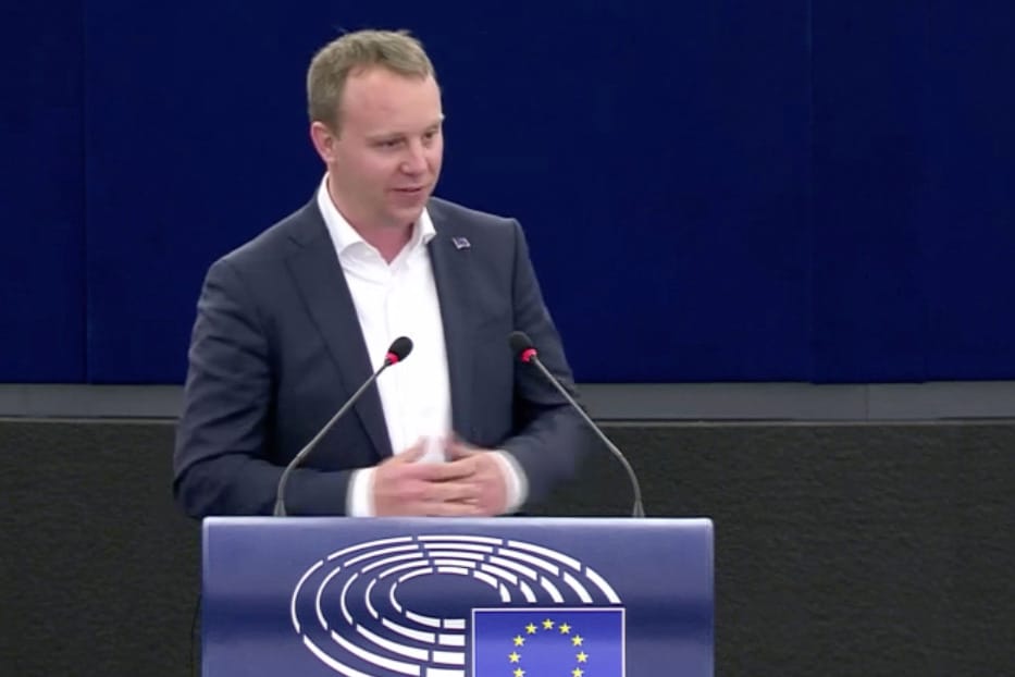 Egy német EP-képviselő szerint kockázatos 1 milliárd eurót Magyarországra hozni, mert itt virágzik a korrupció