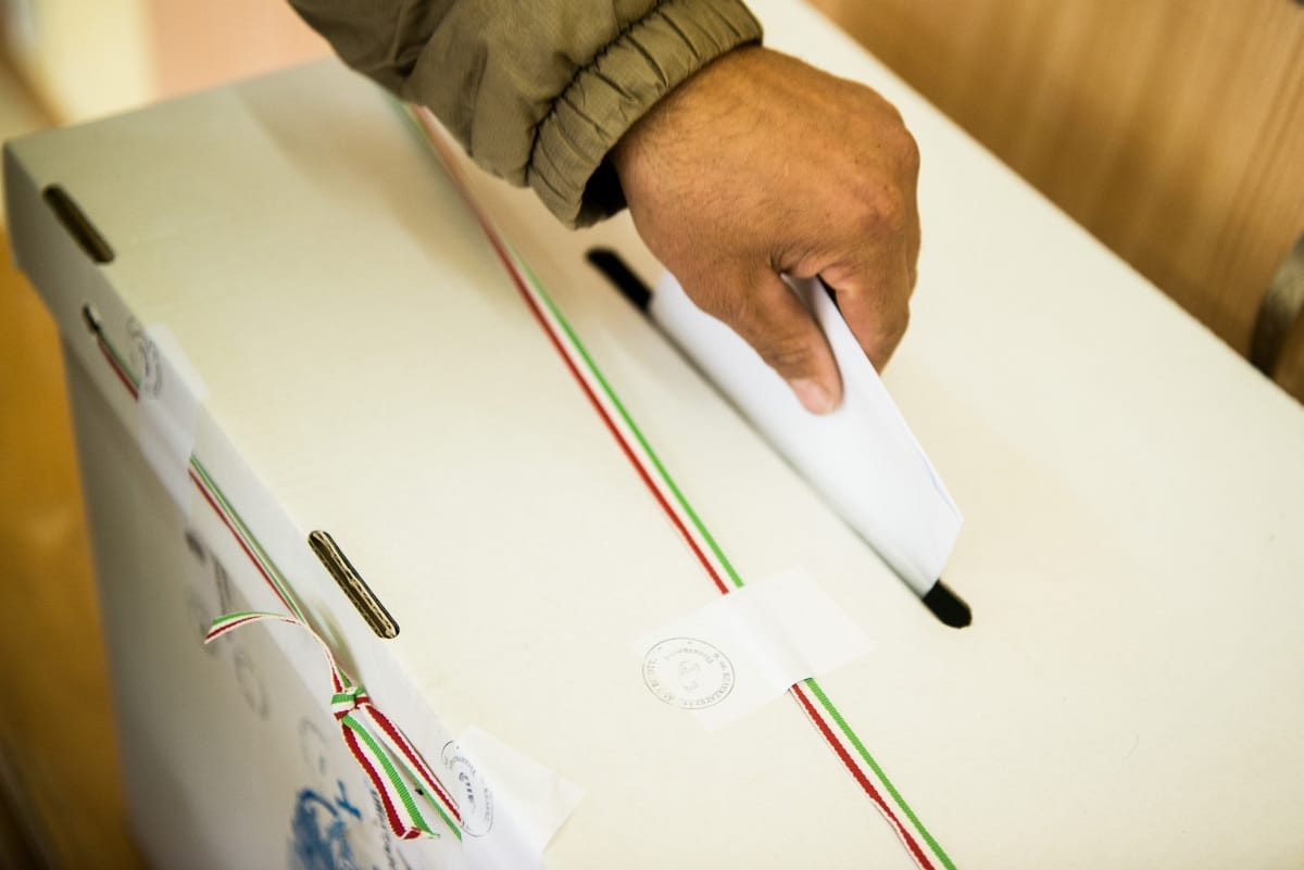 Századvég: a közös listával egy százalékkal támogatottabb a baloldal