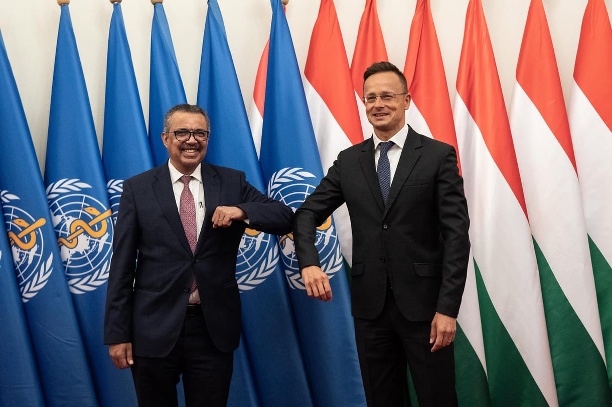 Szijjártó: Az oltatlanokon múlik a következő hullám egészségi, gazdasági, társadalmi kára