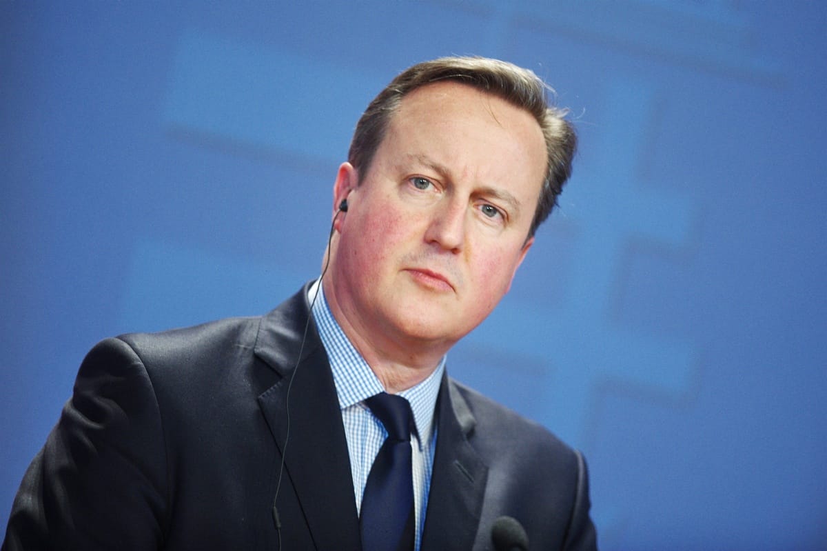 Cameron tolat: gazdasági sokkot okozna a Brexit