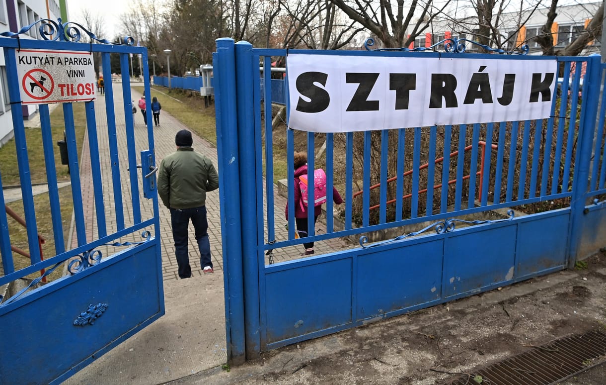 Nagy kihívás jogi béklyóba verve észrevehető tanársztrájkot szervezni