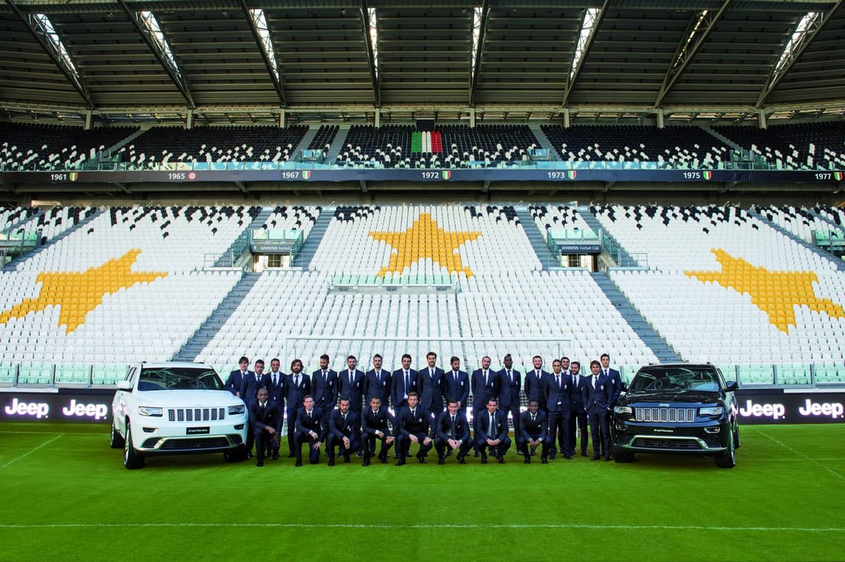 Az összes Juventus játékos Jeep Grand Cherokee-t kapott