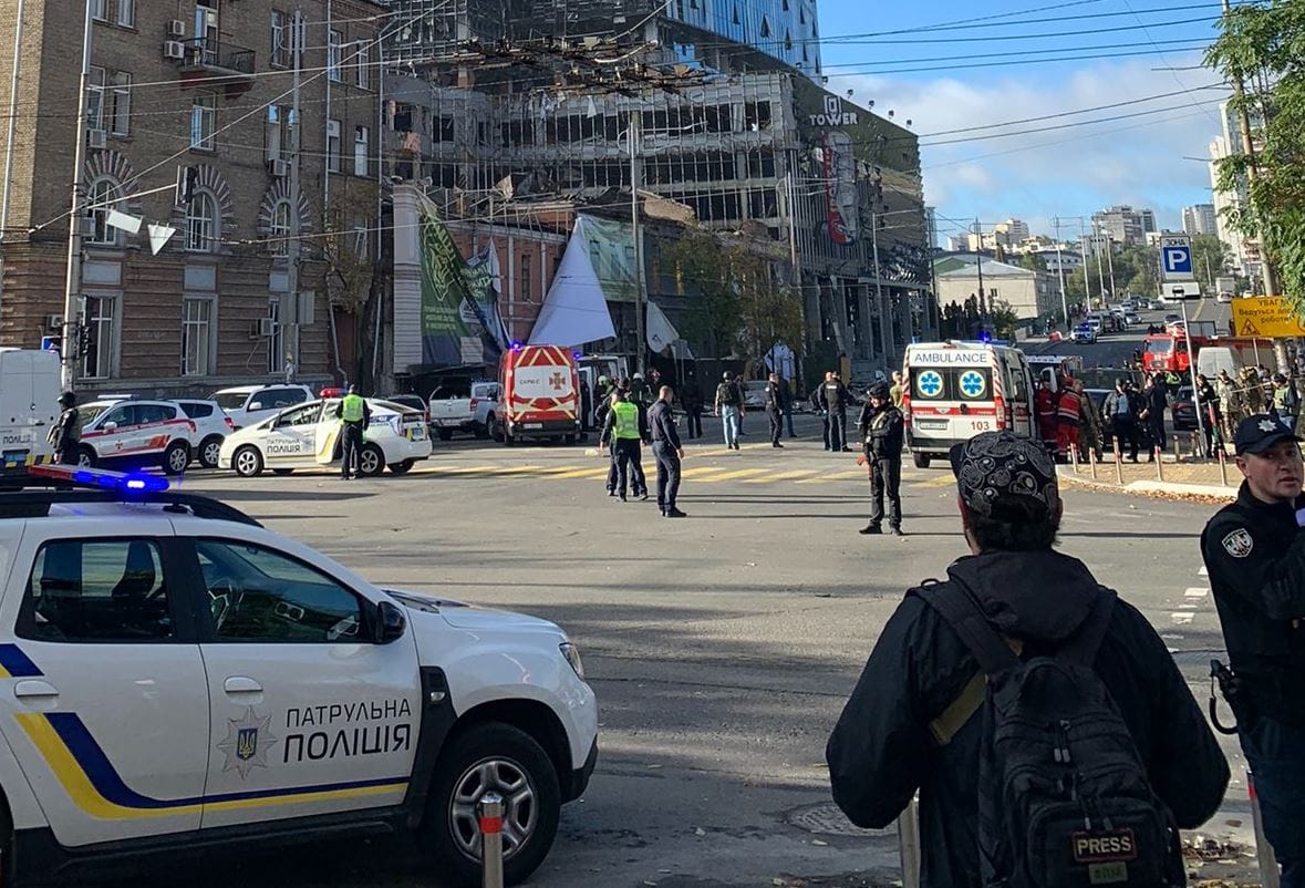 A Samsung megerősítette: kijevi irodájától nem messze csapódott be egy orosz rakéta