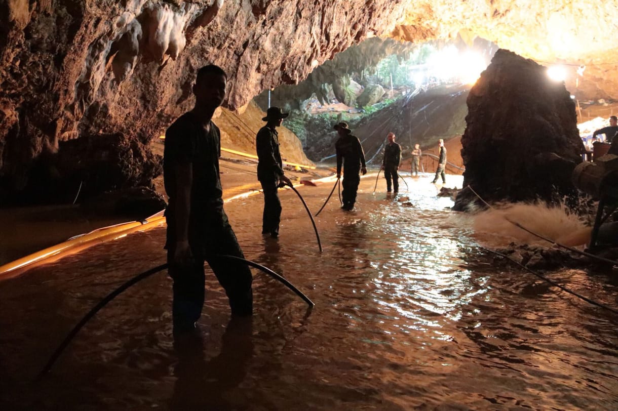 Thai miniszterelnök: Népszerű turistacélpont lesz a barlang, ez biztos