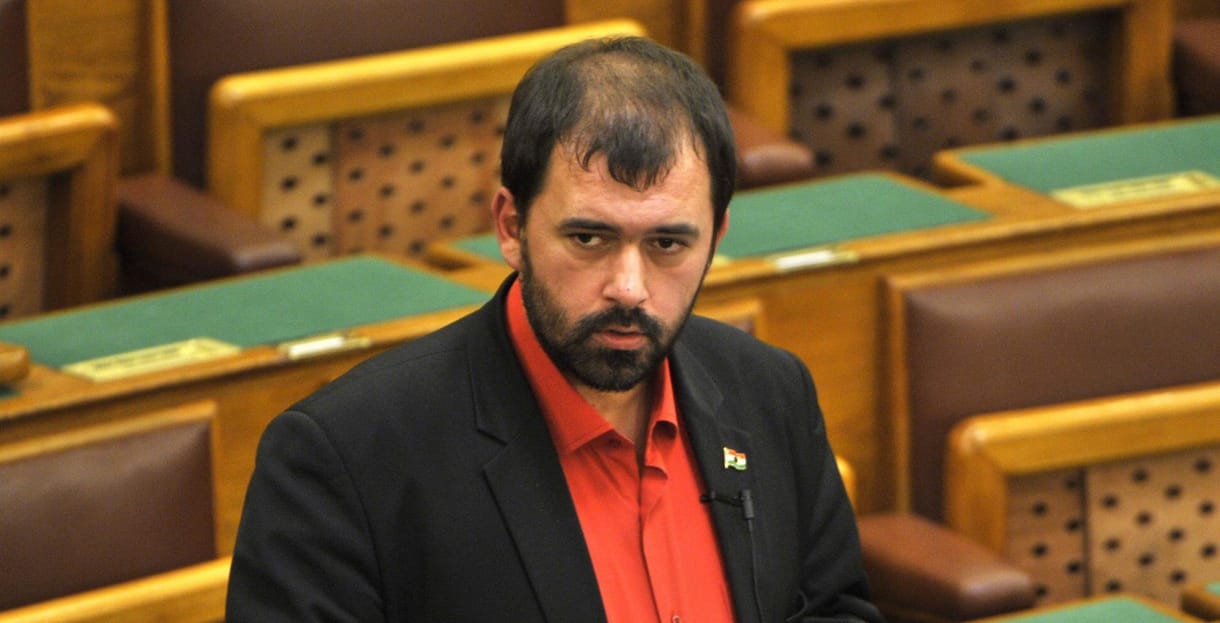 Lemondott a zsidózó Szávay a Jobbik frakcióvezető-helyettesi tisztségéről