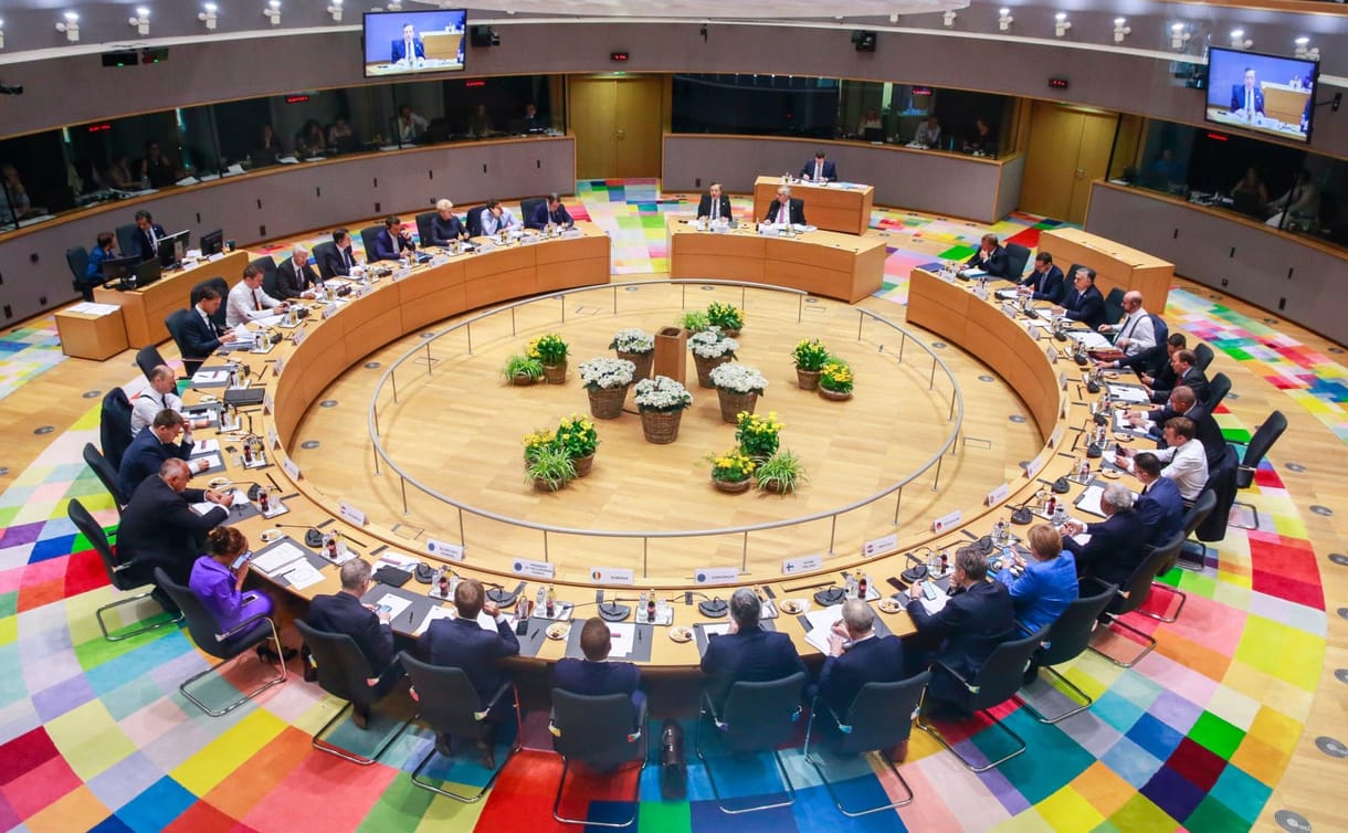EU-csúcs után: Most akkor veheti-e a sátorfáját Manfred Weber?