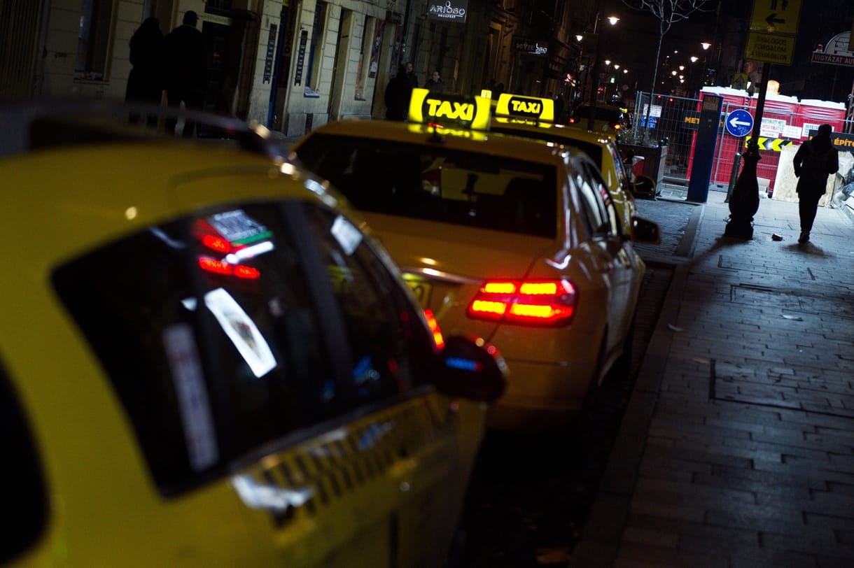 Júliustól még drágábban lehet majd taxizni Budapesten