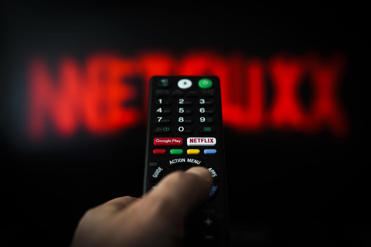Szokott Netflixet nézni az iPhone-ját a tévére kötve? Akkor ennek a hírnek nem fog örülni