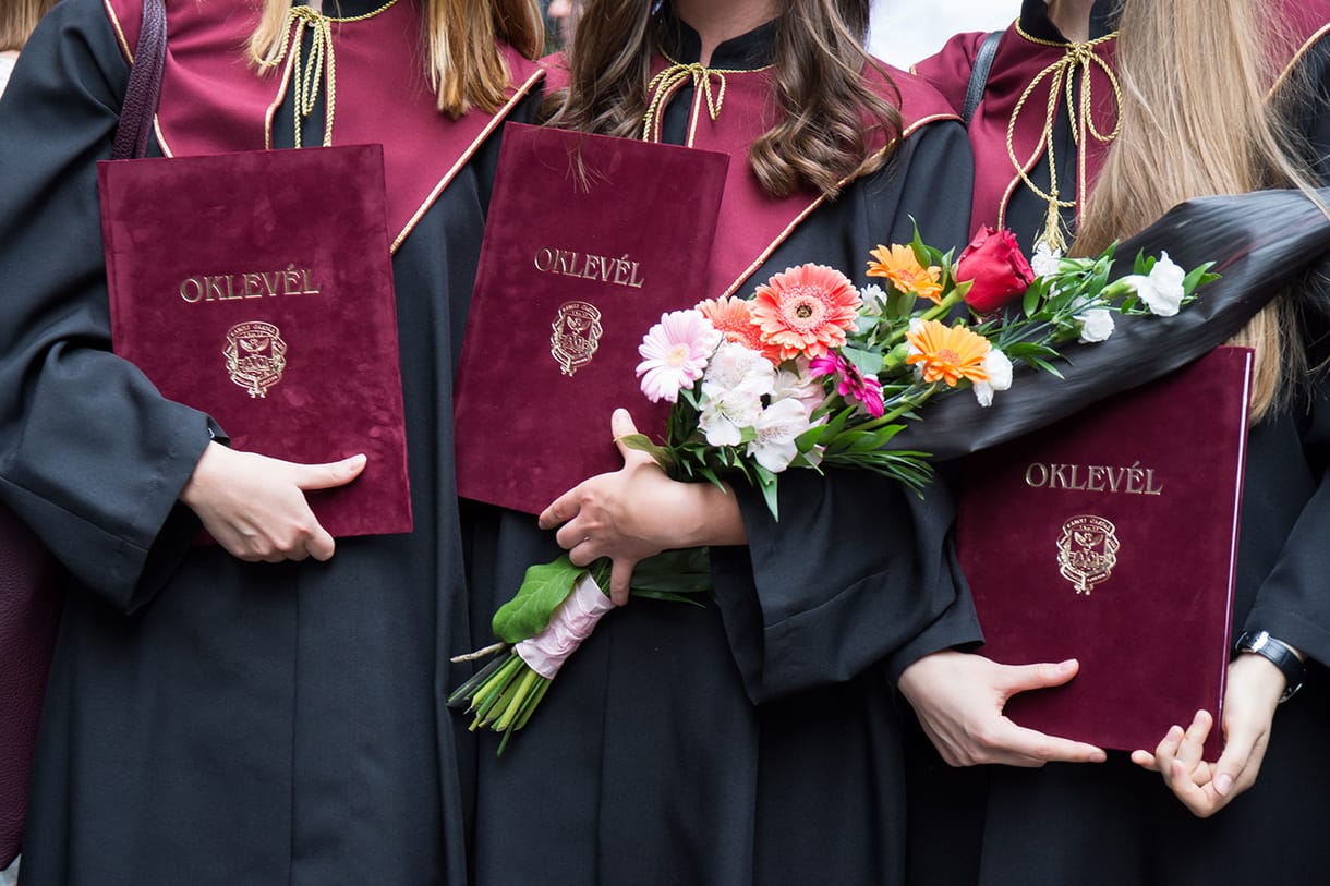Feleannyi esélye van egy kelet-magyarországinak a diplomára, mint egy budapestinek