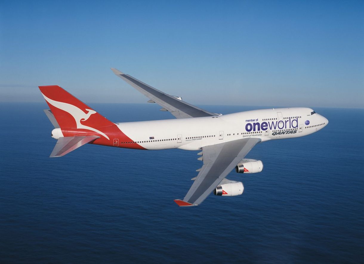 Felnőtteknek szóló filmet vetítettek az ausztrál Qantas légitársaság egyik járatán, lehetetlen volt kikapcsolni