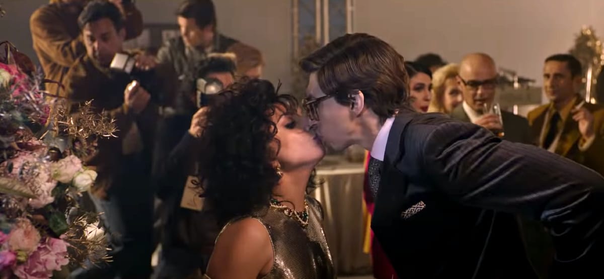 Lady Gaga, Al Pacino és Salma Hayek vezetnek be a legmenőbb divatház legmocskosabb ügyébe