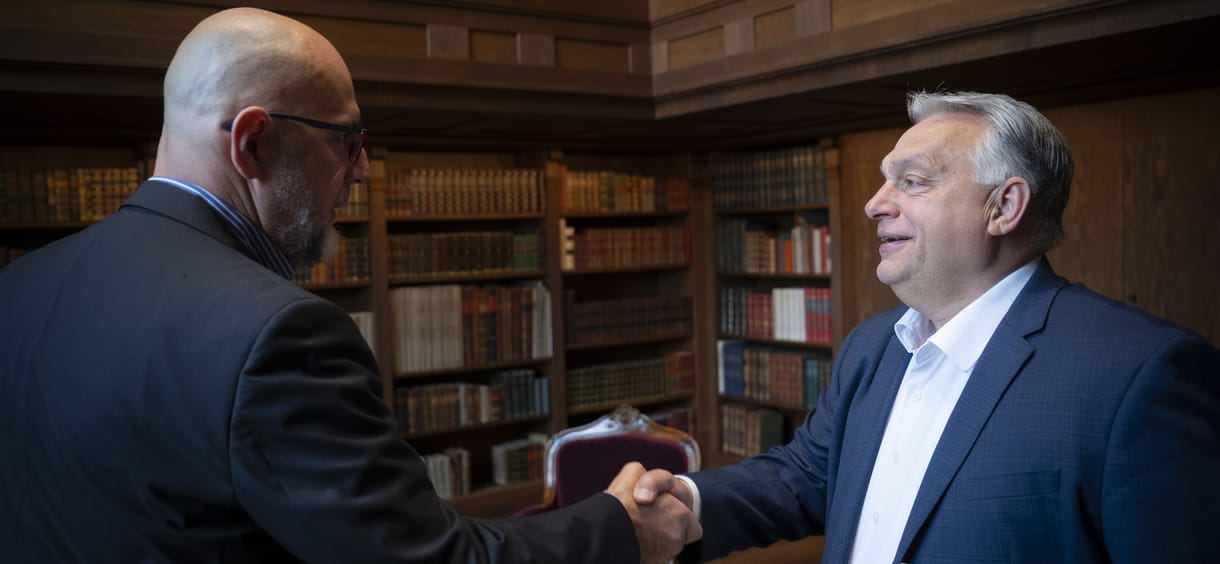 Így sújthat le a határon túli magyarokra nagy védelmezőjük, Orbán Viktor nagy szuverenitásvédelme