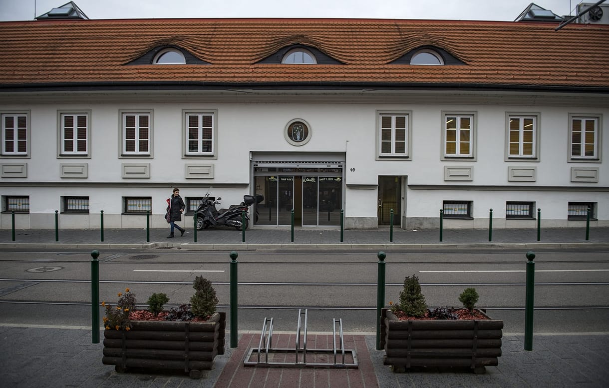 Költözik a Jobbik: új központból vezénylik a kampányt