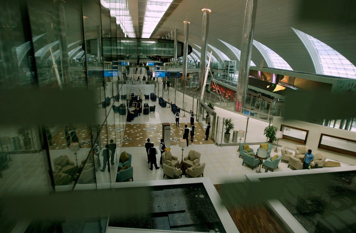Lenyomta Dubai reptere a londoni Heathrow-t