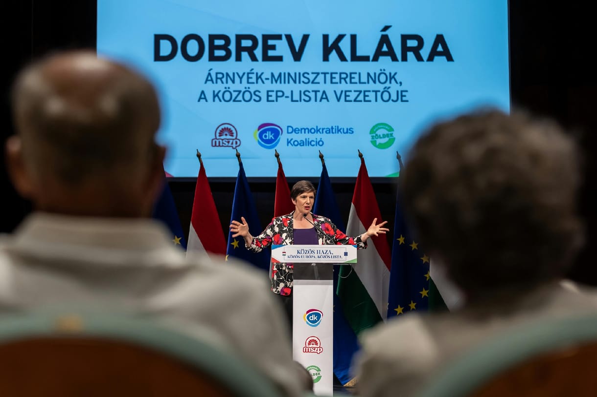 Magyar Péter Orbán legjobb embere, Dobrev Klára anyatigris – a DK szolnoki kampányeseményén jártunk
