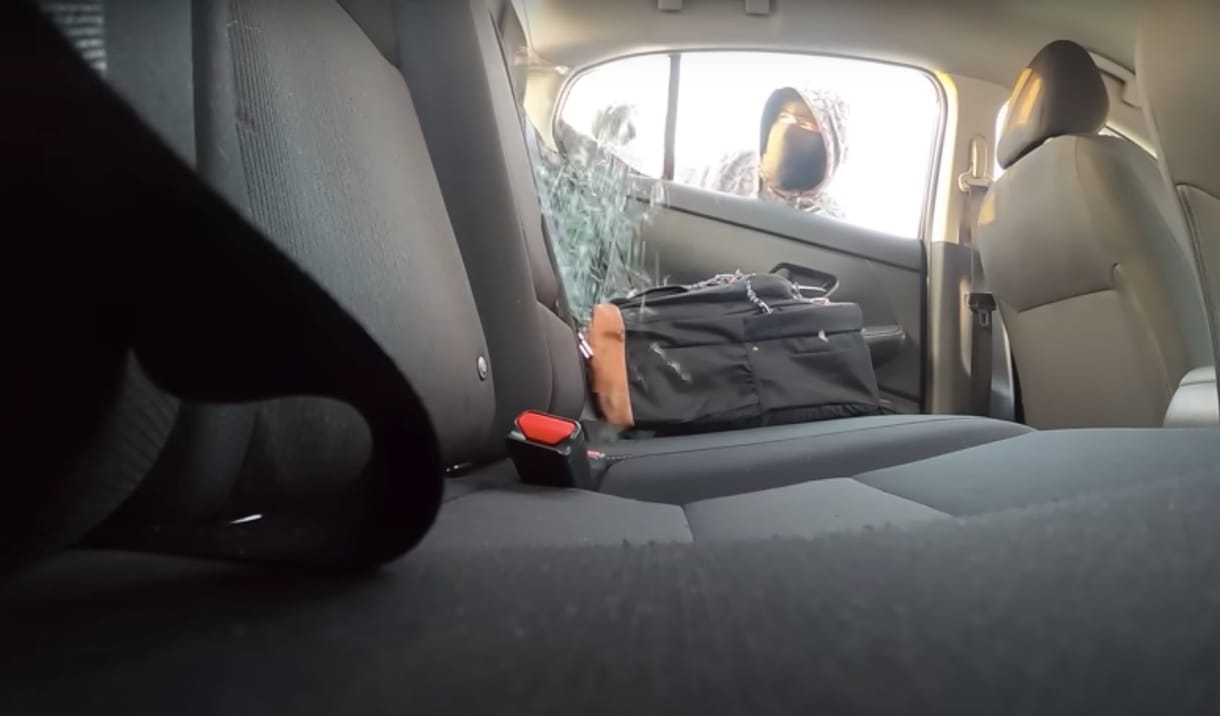 Zseniális megoldást eszelt ki a NASA volt mérnöke, hogy bosszút álljon az autókat feltörő tolvajokon – videó
