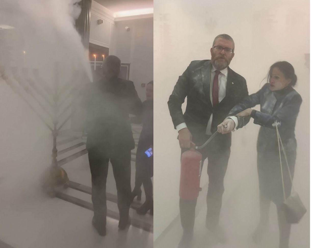 Poroltóval fújta le a menórát egy szélsőjobboldali képviselő a lengyel parlamentben - videó 