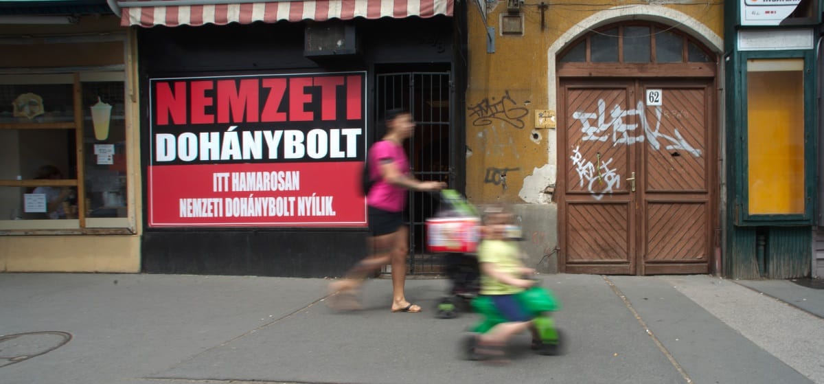 A trafikosok szerint nem jó ötlet a dohányboltok elsötétítése