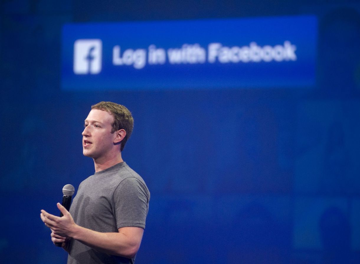Tovább zuhan, már 28 ezer milliárd forintot vesztett értékéből a Facebook