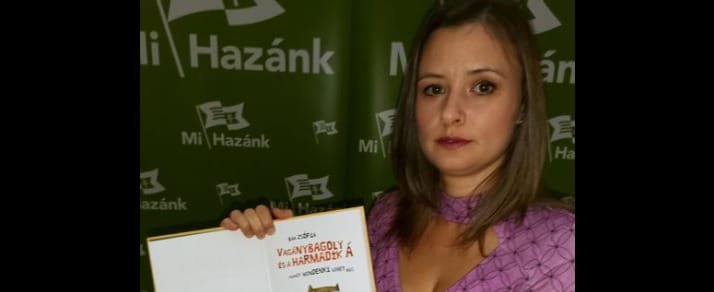 Dúró Dóra újabb mesekönyvet tépett szét