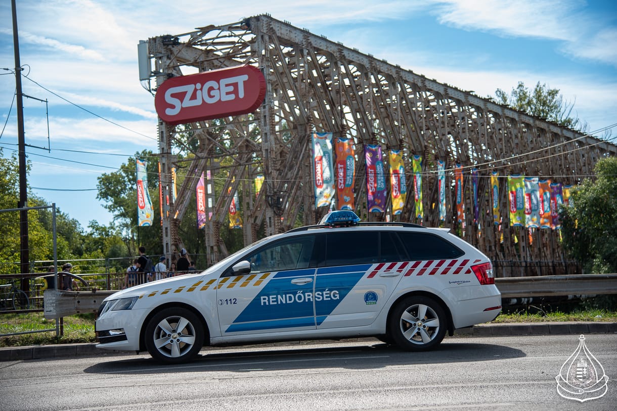 Kormányközeli kapcsolataival fenyegetőzött a Blikk szerint egy, a Szigetről kidobott férfi