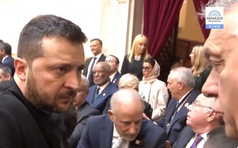 Zelenszkij szerint európai ügyekről beszéltek Orbánnal Buenos Airesben