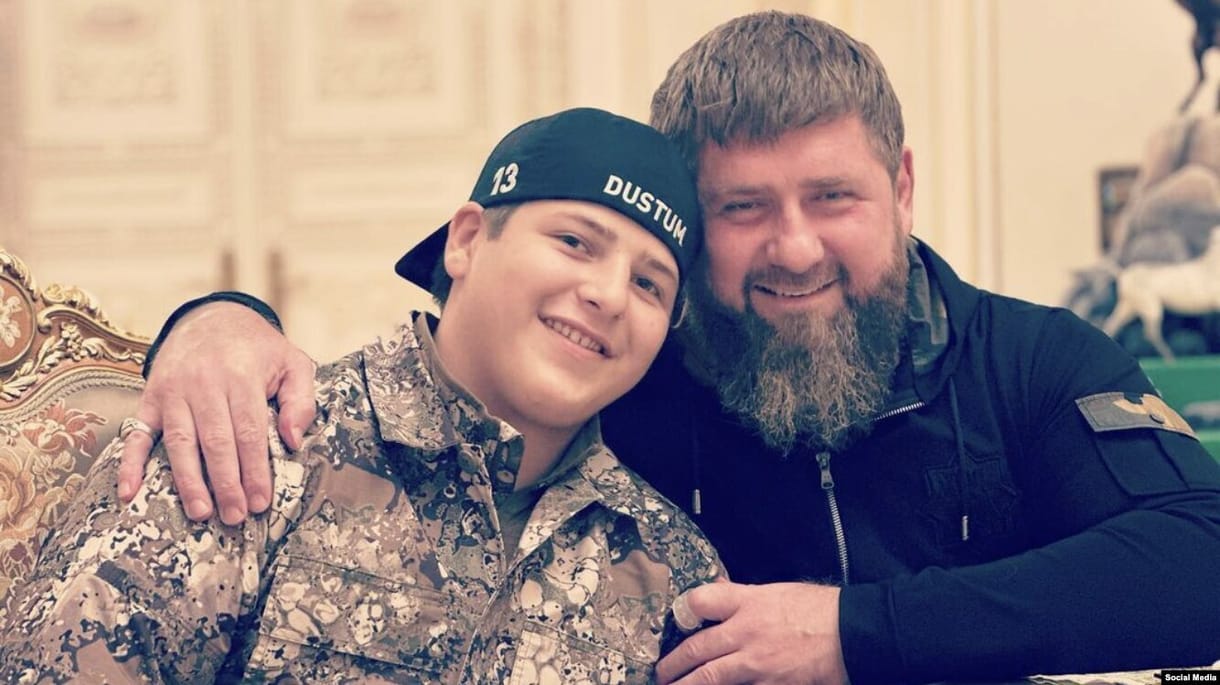 Kadirov a 17 éves fiát nevezte ki a csecsen biztonsági tanács élére