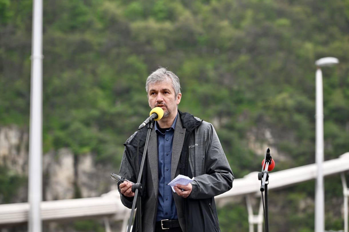 Hadházy rövid, beszédek nélküli tüntetést tervez keddre