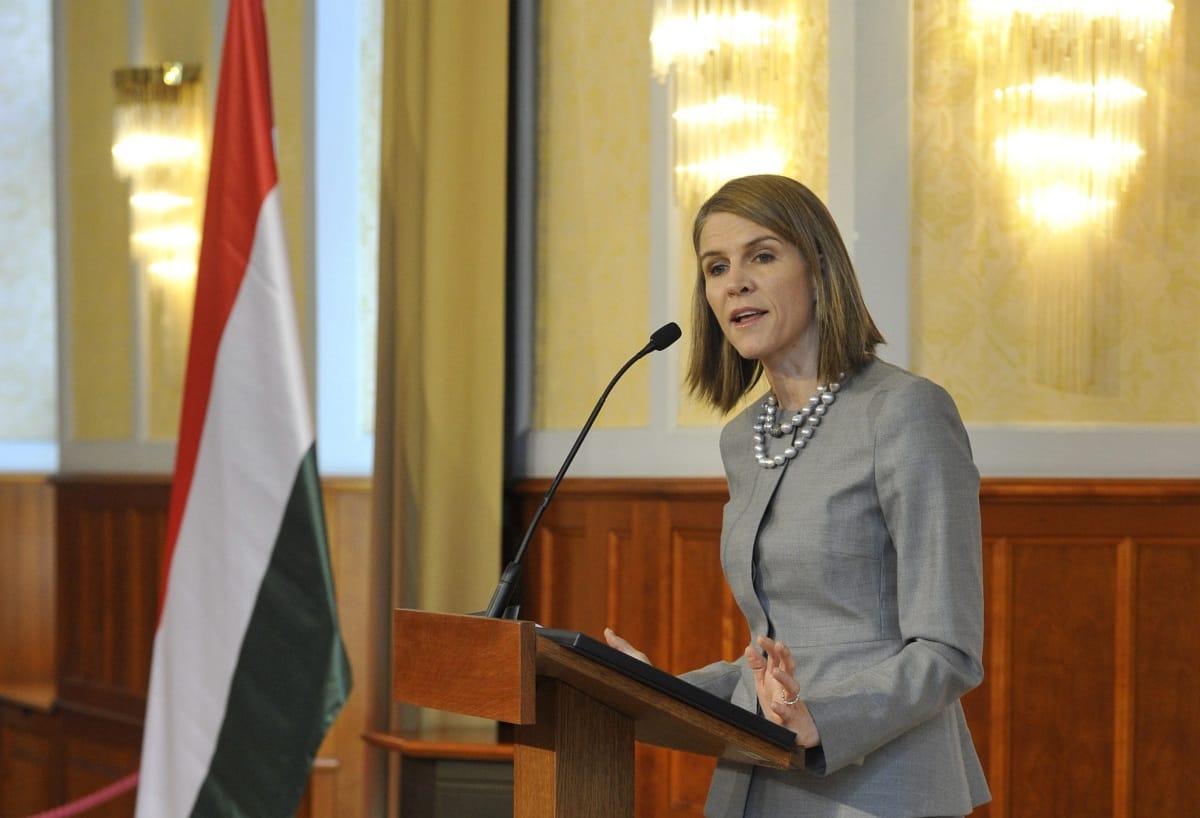 Colleen Bell is üzent a sajtószabadságról