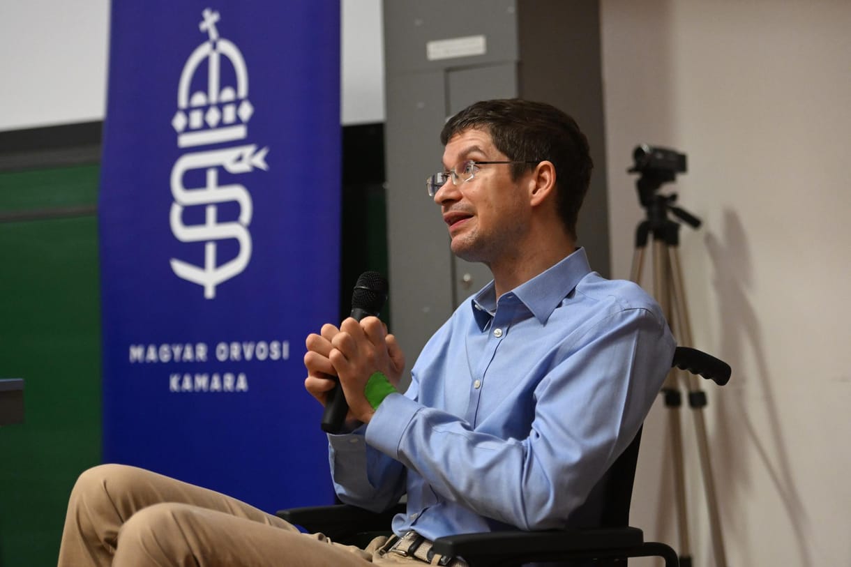 Karsai Dániel: A halál és az elmúlás nem igazán téma ma Magyarországon