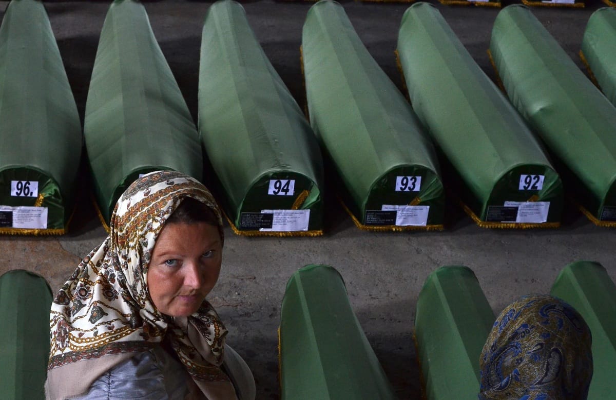 Még mindig vannak temetetlen halottai a srebrenicai mészárlásnak