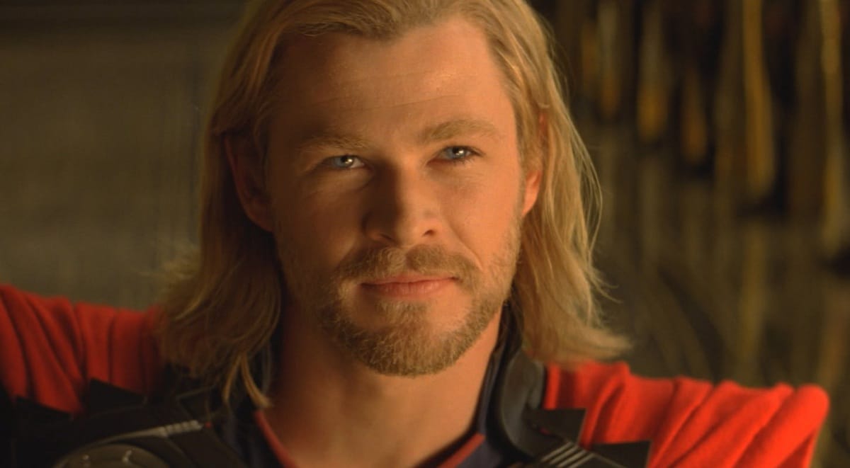 Forgatás közben derült ki, hogy Chris Hemsworth-nek hajlama van az Alzheimer-kórra