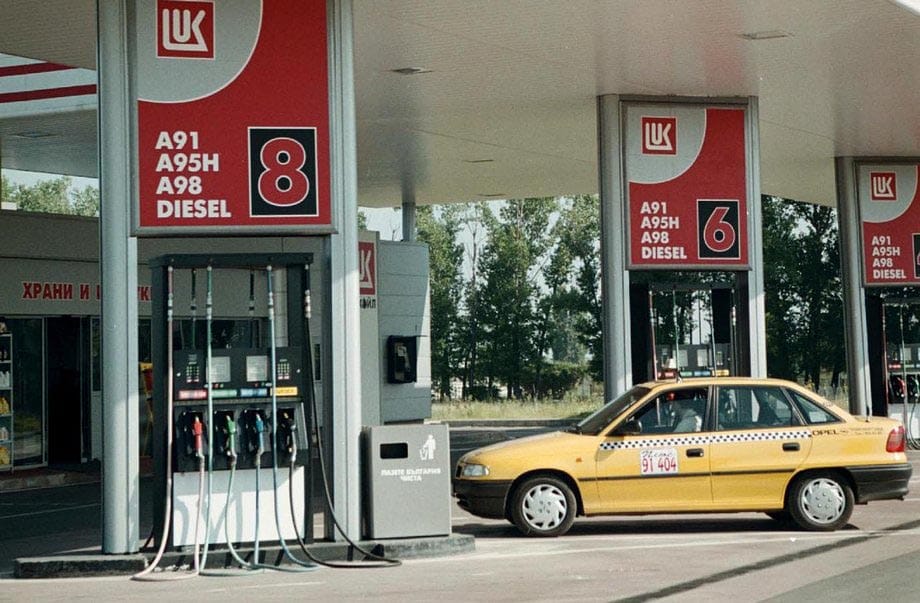 Mol: csökkent a benzin, nőtt a gázolajfogyasztás 