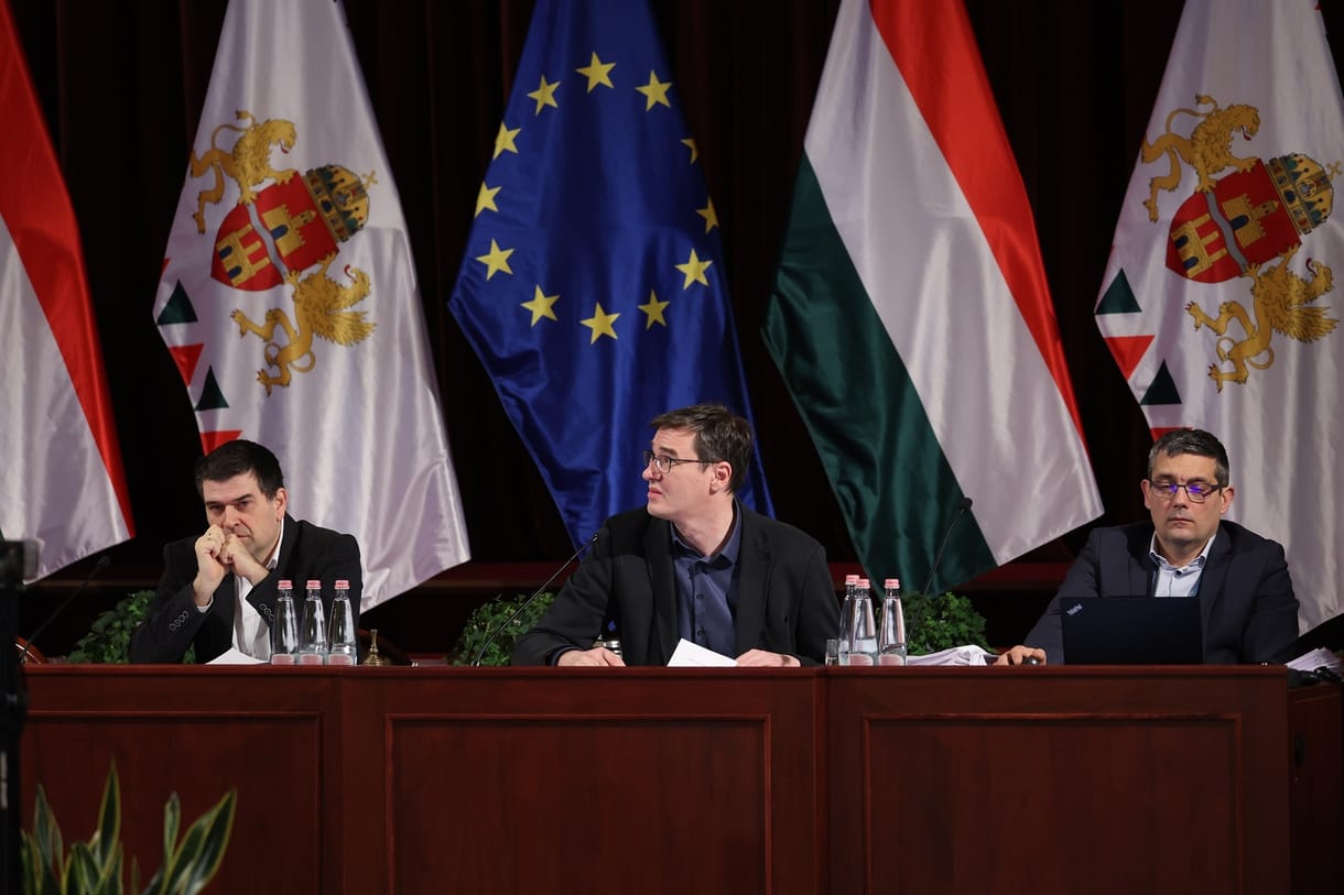 Sztrájk jöhet, ha nem megy át szerdán a főváros jövő évi költségvetése