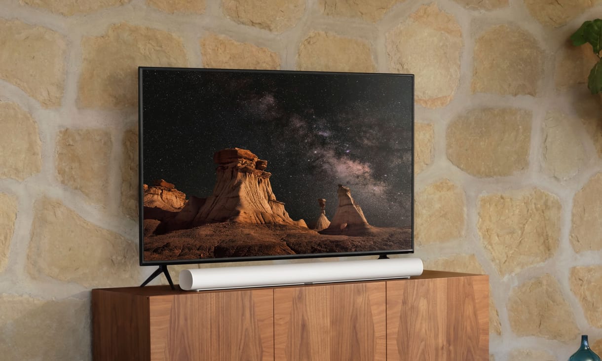 Tudja, mi az a hangprojektor? Mi kipróbáltunk egy olyat, ami a szóból is ért