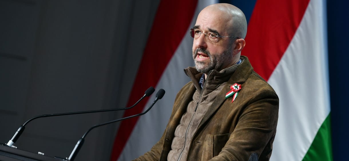 Kovács Zoltán sorosozással válaszolt Vera Jourová fake newsos kijelentésére