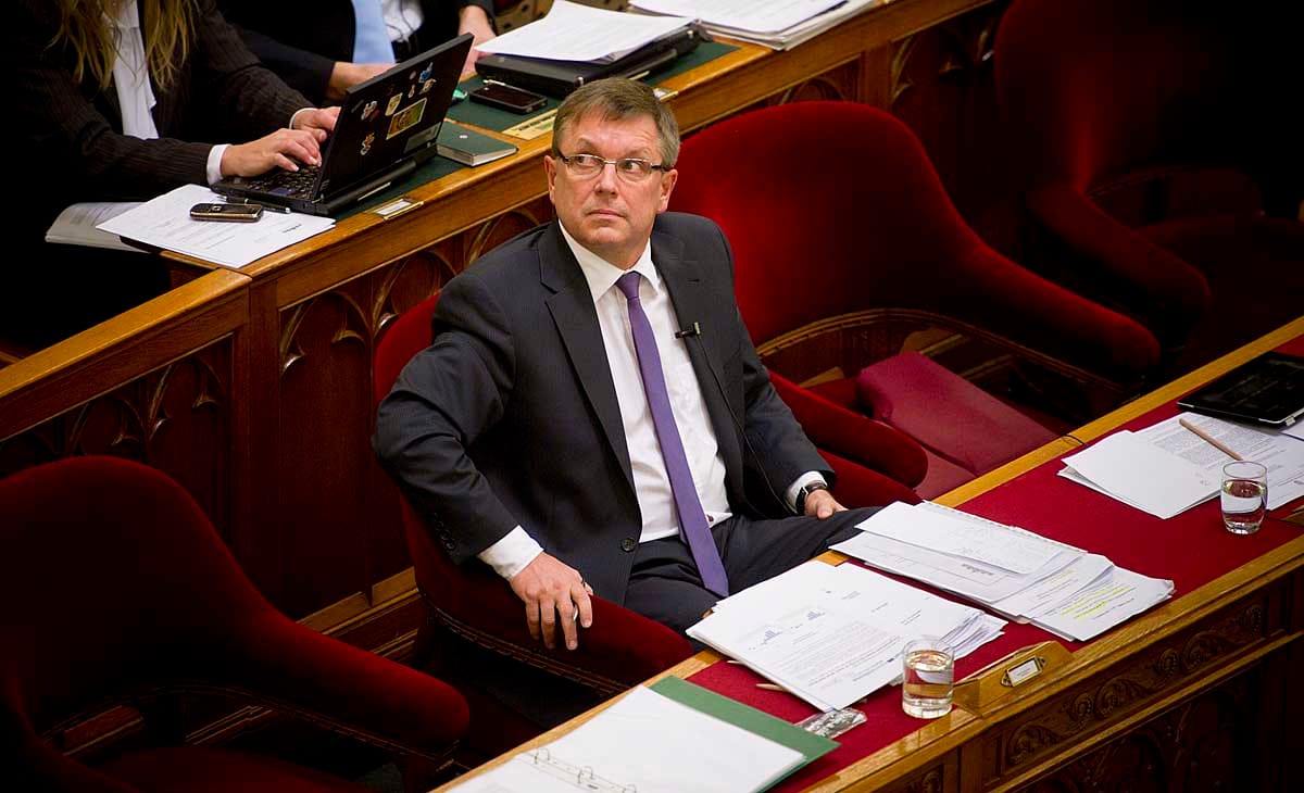 Economist-blog: elmúlófélben a magyar demokrácia