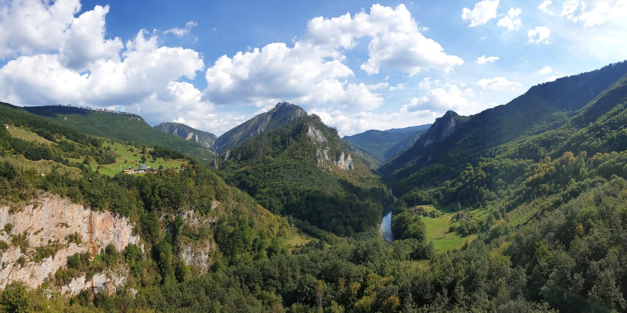 A Balkán Svájca: kanyarvadászaton jártunk Montenegróban