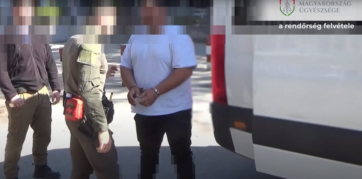 Százharminccal száguldva ütközött, majdnem megölte az élettársa szeretőjét