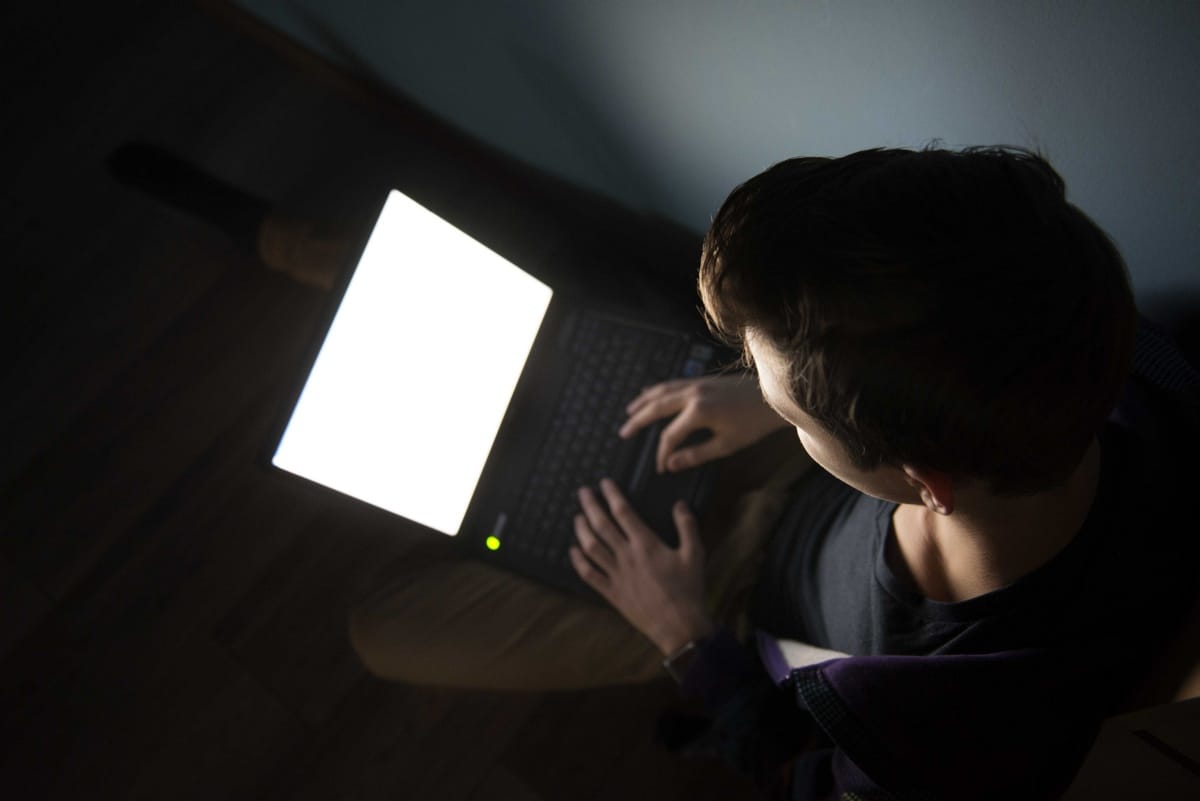 Bárkiből lehet milliomos, csak internet kell hozzá