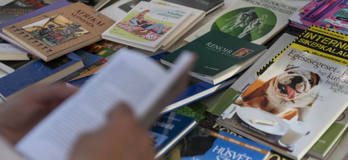 Nagy kipakolás: HVG-ajánló az idei Ünnepi Könyvhét terméséből – 3. rész